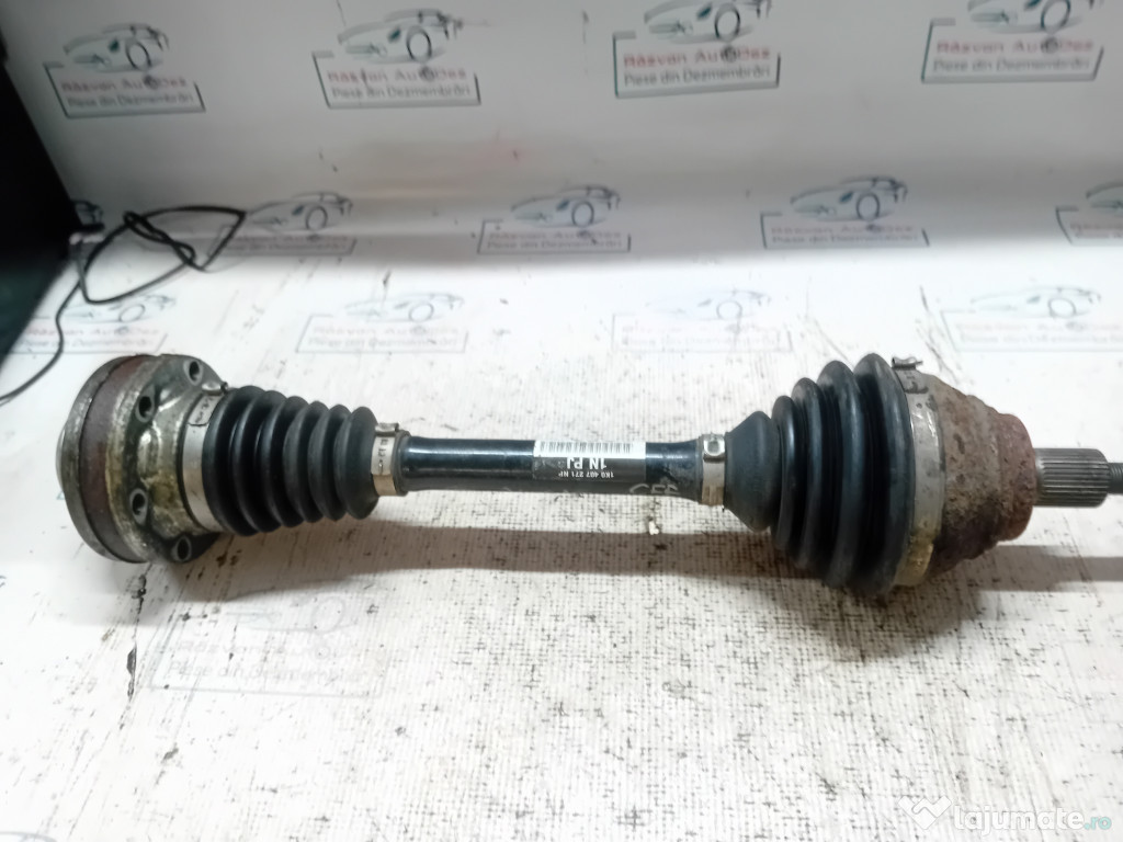 Planetara stanga fata Volkswagen Passat CC 2.0 Motorina 2013