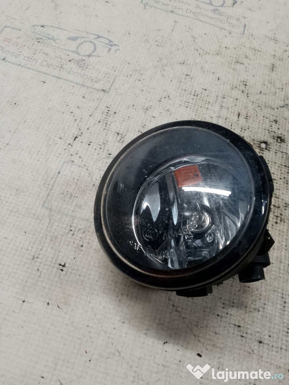 Proiectoare stanga Nissan Juke 2011