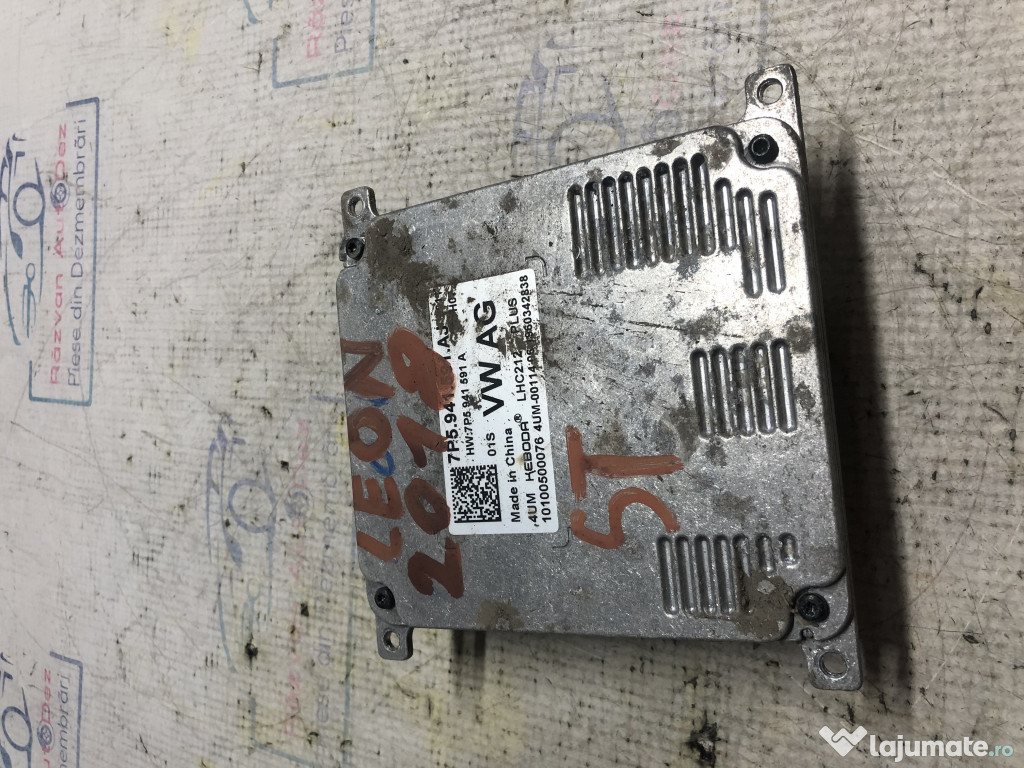 Droser xenon stanga Seat Leon 2018