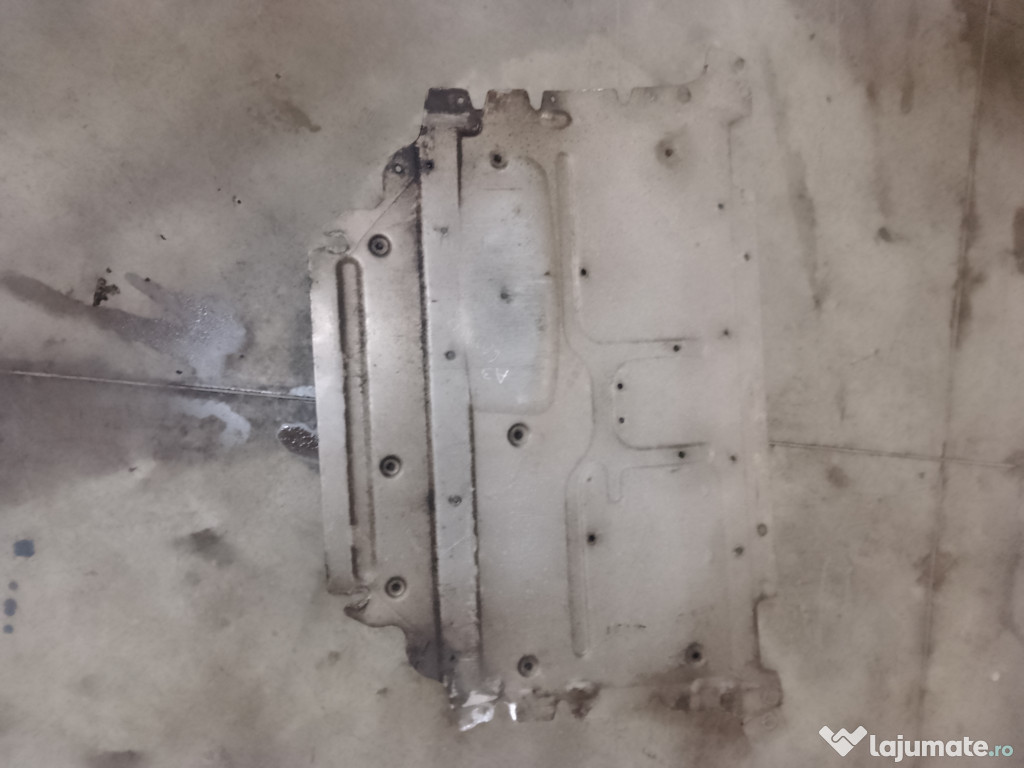 Scut motor metalic Audi A3 1.9 Motorina 2008
