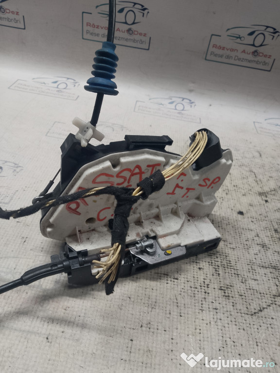 Broasca stanga spate Volkswagen Passat CC 2011