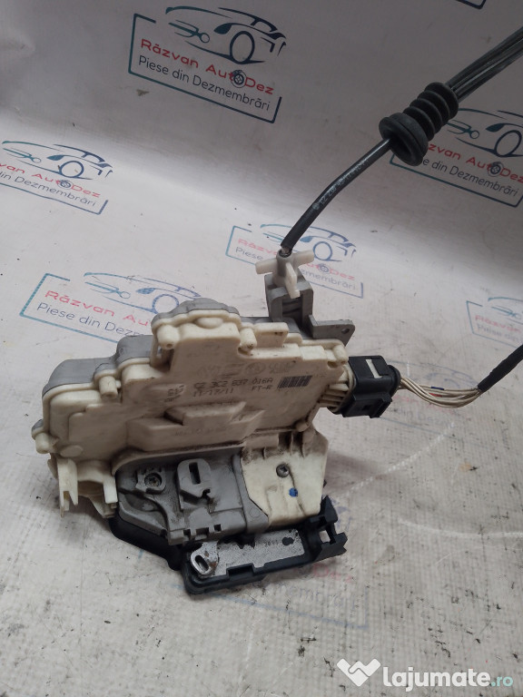 Broasca dreapta fata Volkswagen Passat B7 2010