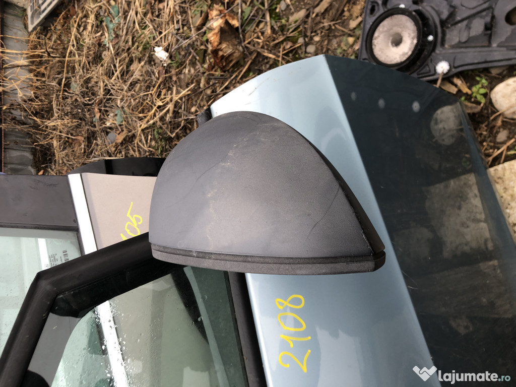 Oglinda dreapta manuala Seat Ibiza 2010