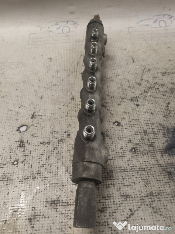 Rampa injectie Mitsubishi ASX 1.8 2012