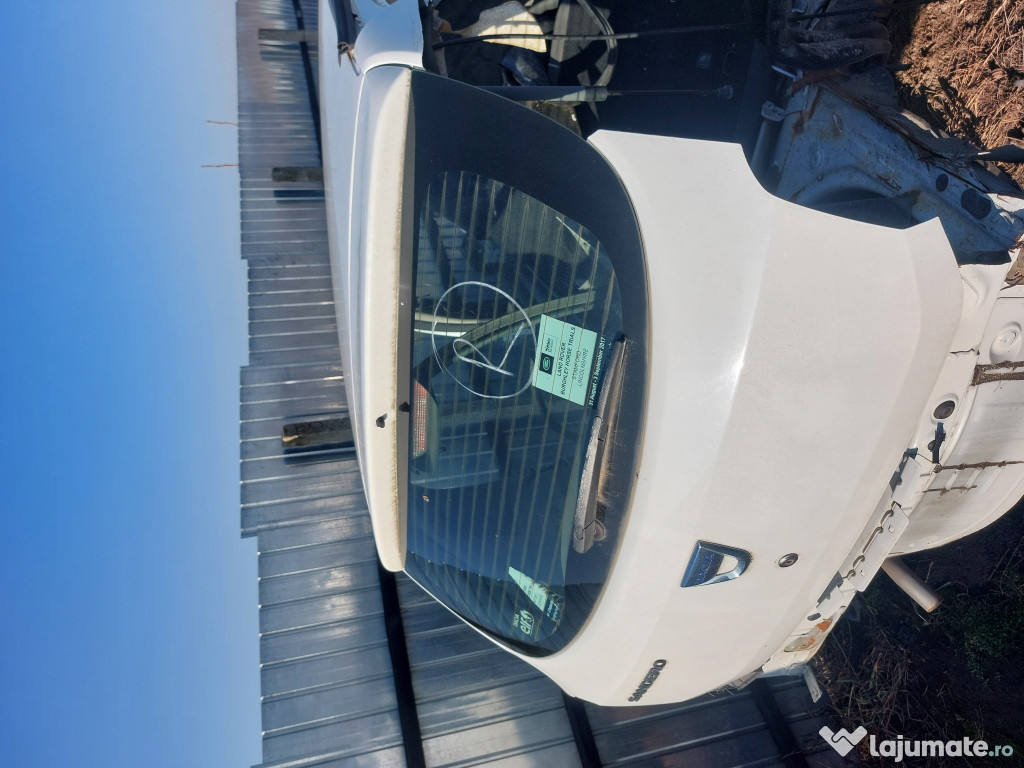 Hayon Dacia Sandero 2 2017