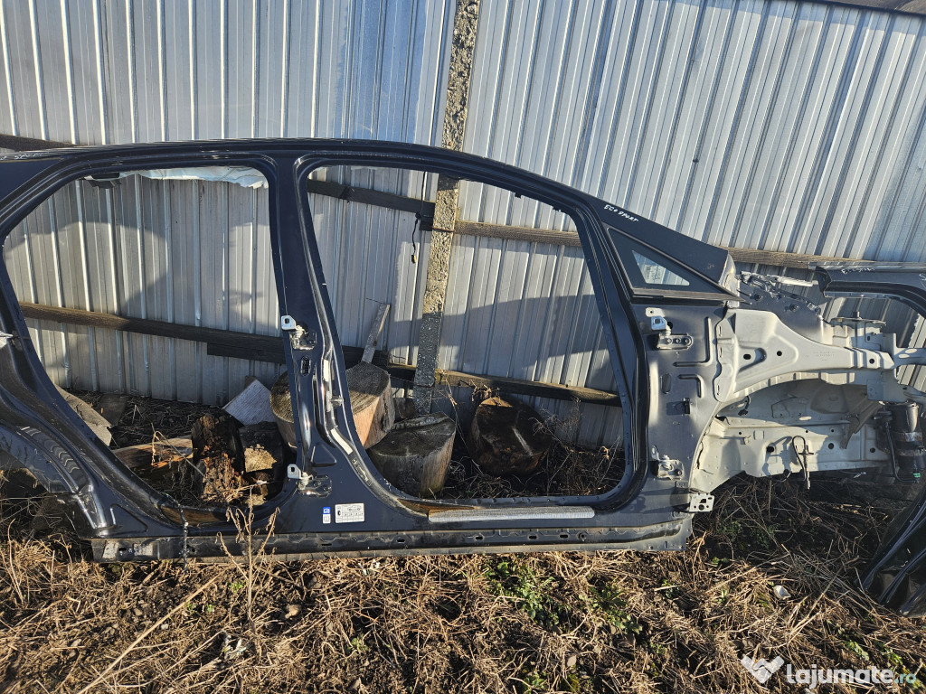 Prag dreapta tabla Ford Ecosport 2015