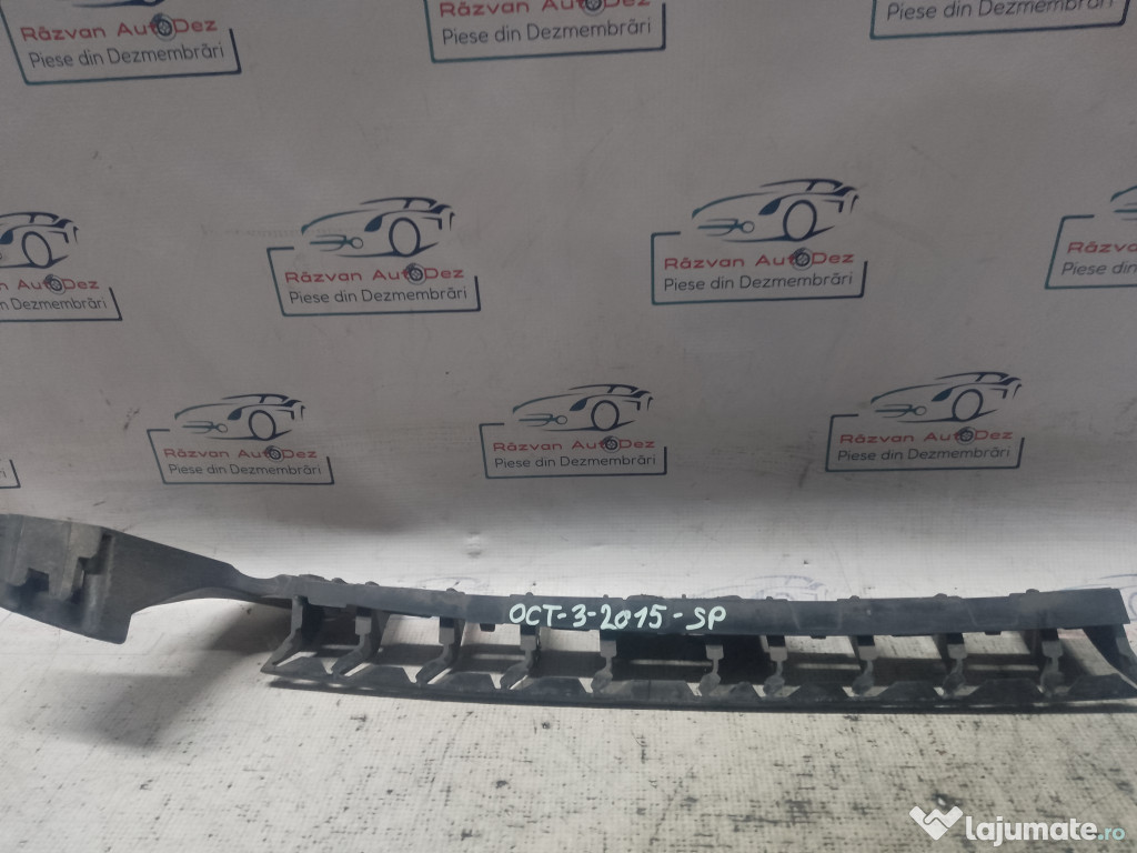 Suport central stanga bară spate Skoda Octavia 3 2015