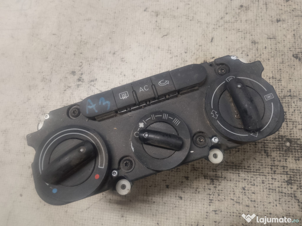 Panou comanda clima Audi A3 2008