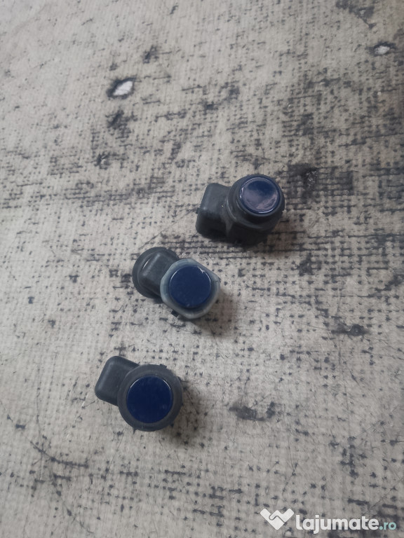 Senzori parcare spate Skoda Superb 2012