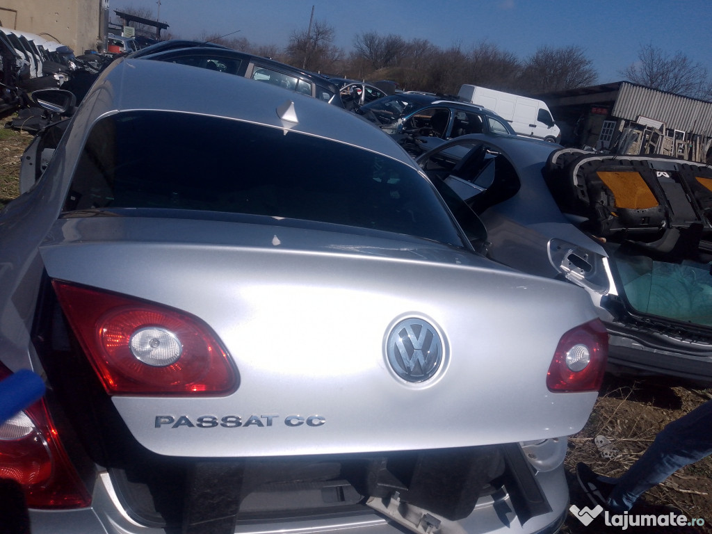 Hayon Volkswagen Passat CC 2011
