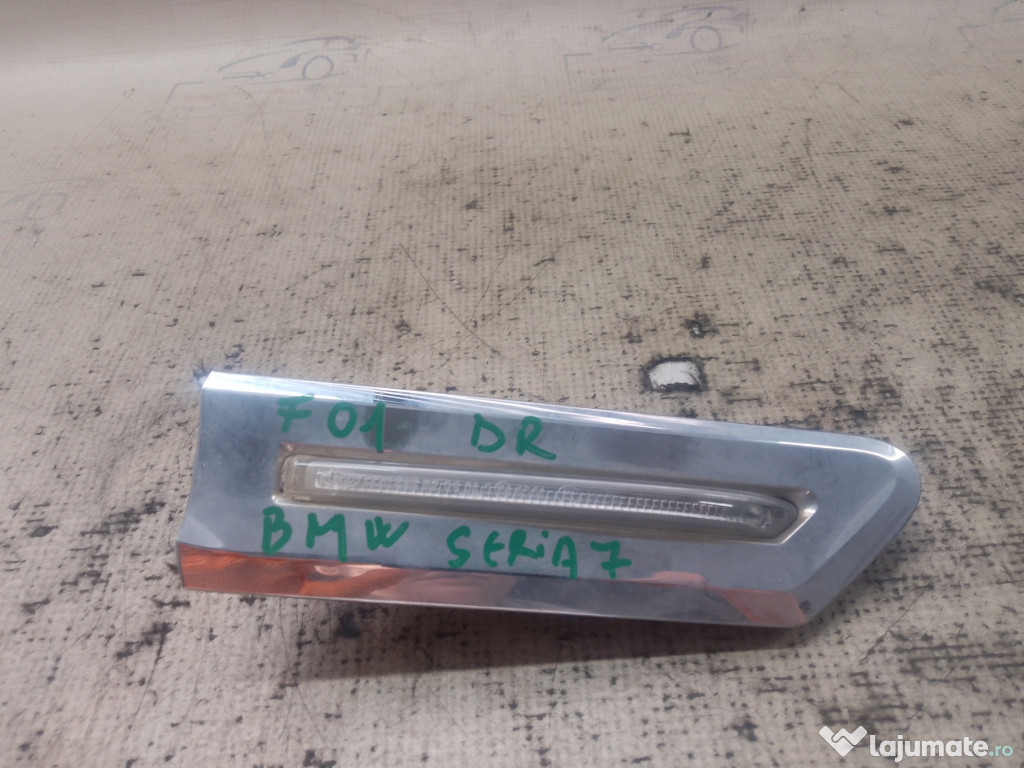 Semnalizare dreapta aripa BMW Seria 7 F01 2012