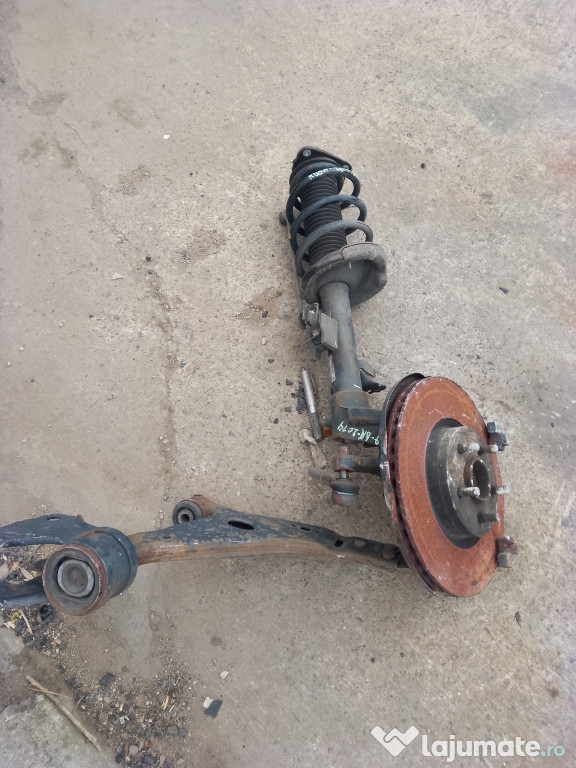 Fuzeta cu amortizor dreapta fata Ford Kuga 2.0 Motorina 2014