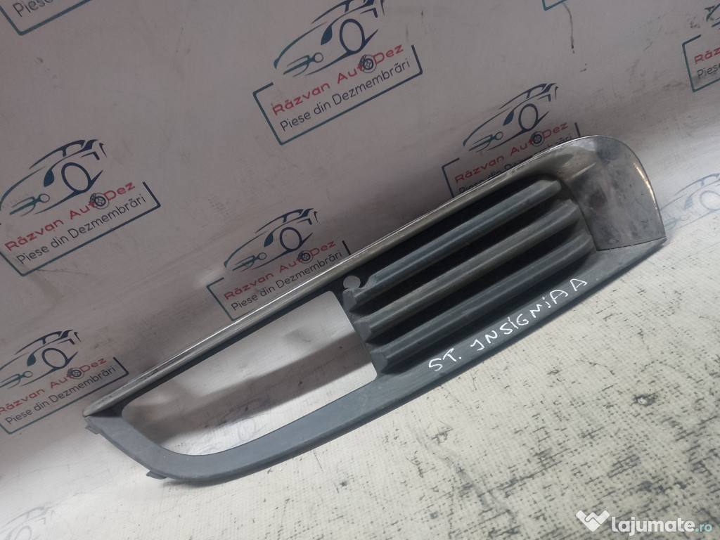 Grila proiector stanga Opel Insignia A 2011