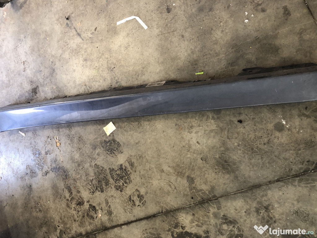 Prag stanga plastic BMW 320 F30 2014