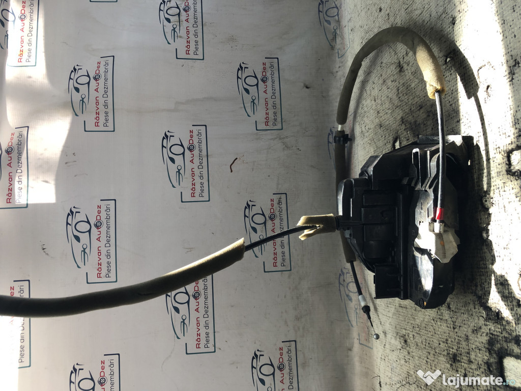 Broasca stanga spate Nissan Qashqai 2014