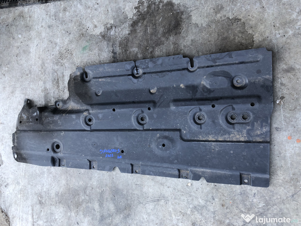 Scut lateral dreapta Dacia Sandero 3 2022