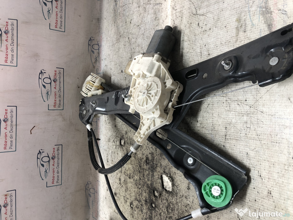 Macara geam stanga fata BMW Seria 3 E92 2010