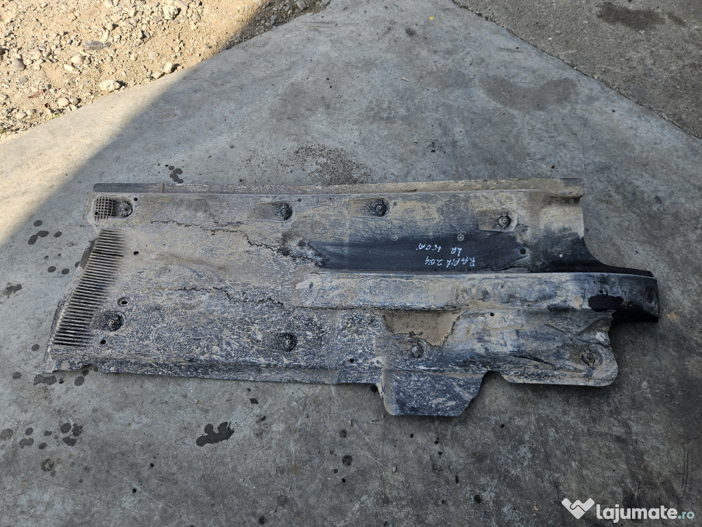 Scut lateral dreapta Skoda RAPID 2012