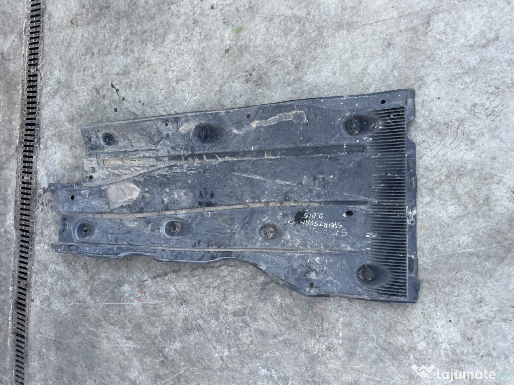 Scut lateral stanga Volkswagen Sportsvan 2.0 Motorina 2014