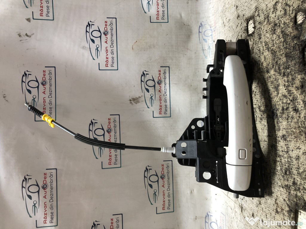 Maner exterior stanga fata Audi Q3 2013