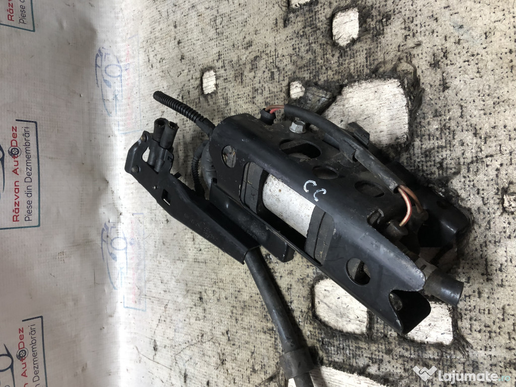 Pompa auxiliară motorină Volkswagen Passat CC 2010