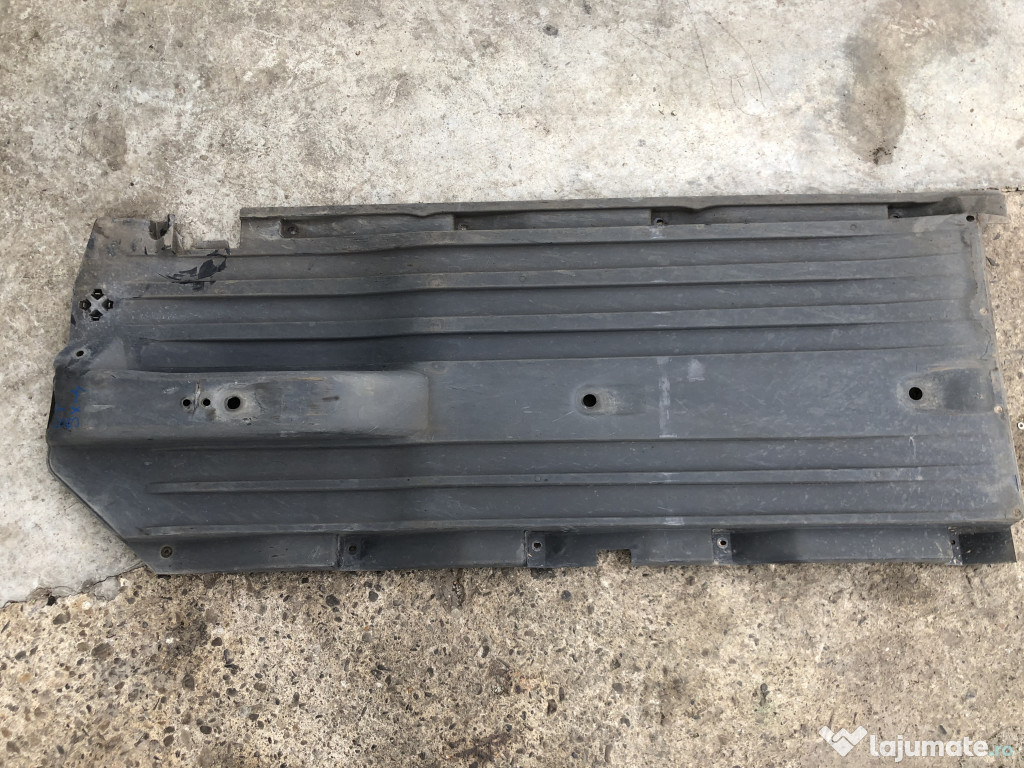 Scut lateral stanga Suzuki SX4 2015