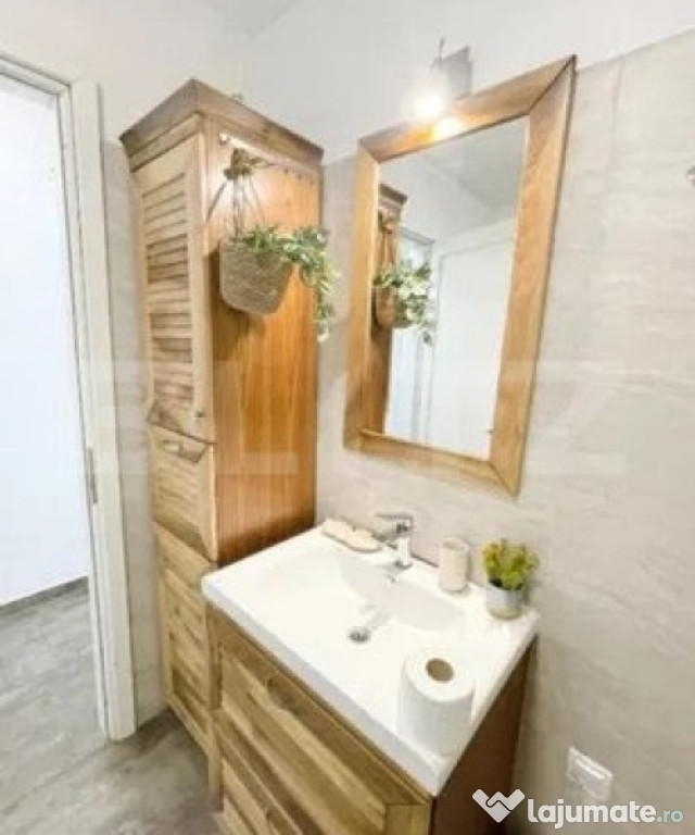 Apartament de inchiriat, cu 2 camere, 60 mp, zona Centrala