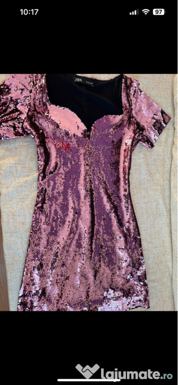 Vand rochie scurta cu paiete