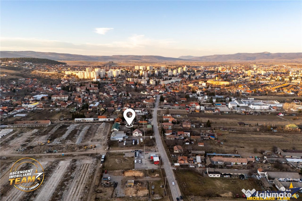 FILM! Spatiu comercial adaptabil:hala cladire birouri 3.272