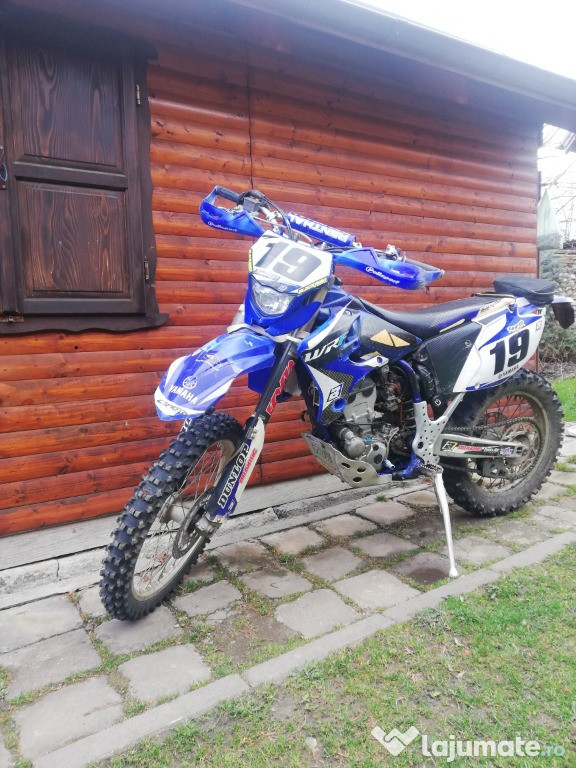 Yamaha WR 250F cu pornire la buton