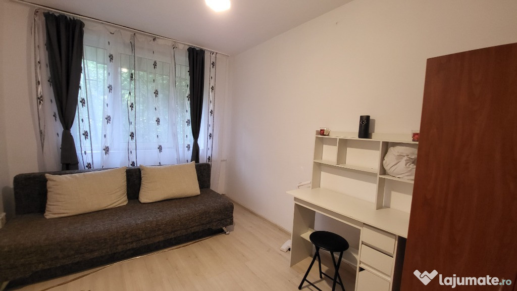 Vand garsoniera piata cet et1