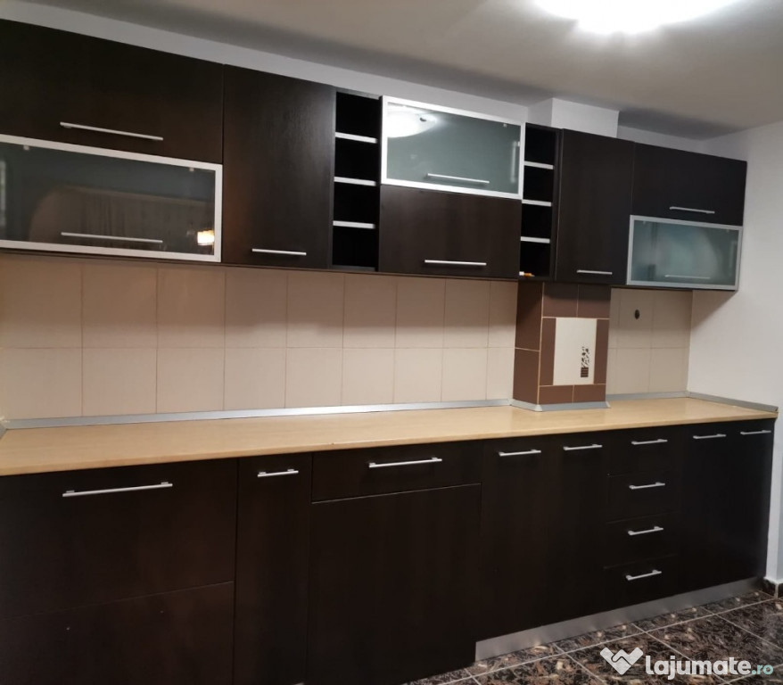 Închiriez apartament 3 camere, Alecu Russo, Bl. 39, Et. 2