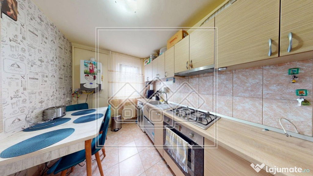 Ap cu 2 camere, balcon si pivnita - mobilat si utilat - Vasi