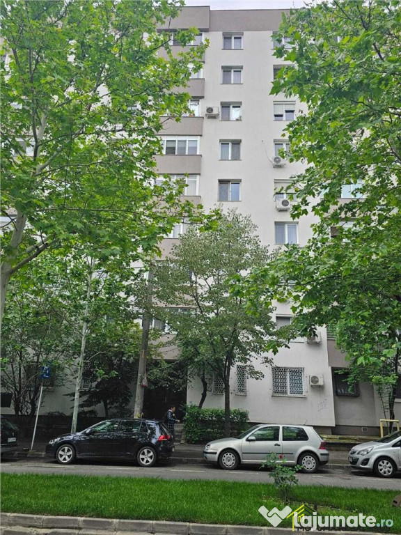 Apartament 3 camere de Gorjului
