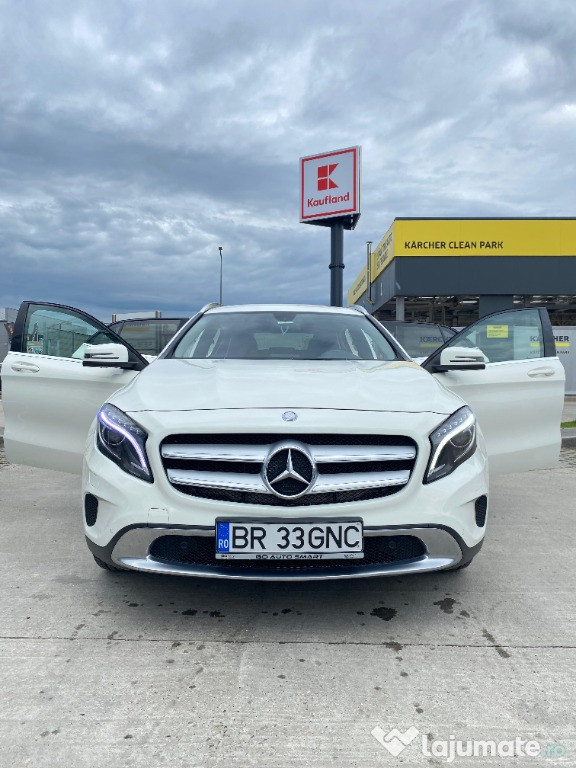 Mercedes-Benz GLA 200