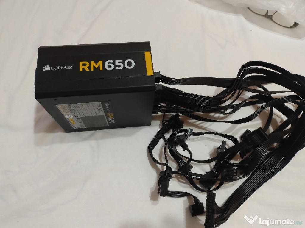 Sursa modulara corsair rm-650 650w
