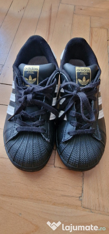 Adidas superstar