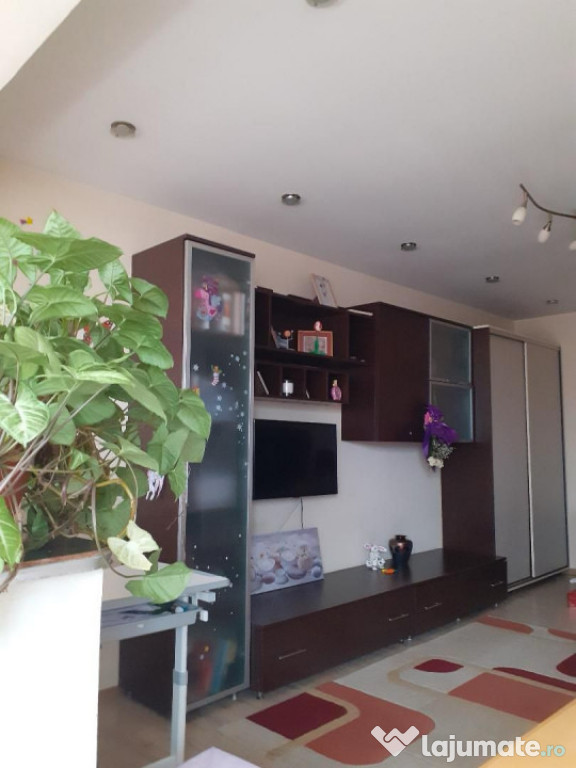 Apartament 2 camere zona Abator