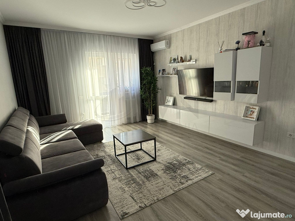 Apartament cu 3 camere in Grand Kristal Residence CityI L...