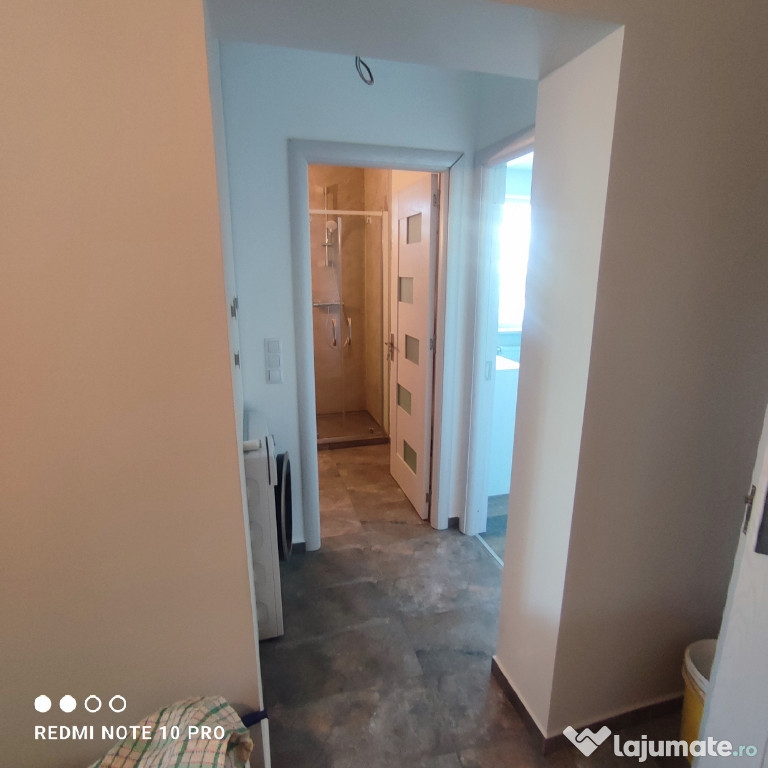 VÂND apartament 3 camere