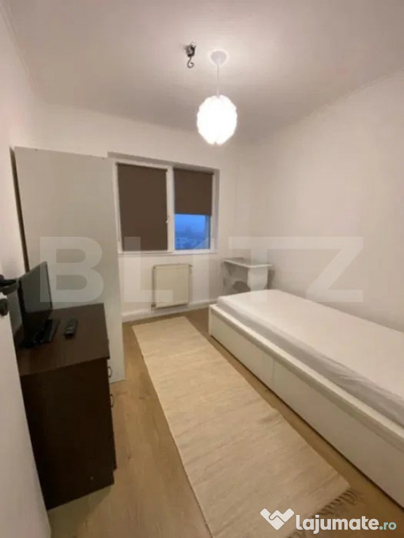 Apartament 4 camere,decomandat, balcon, zona Mehedinti