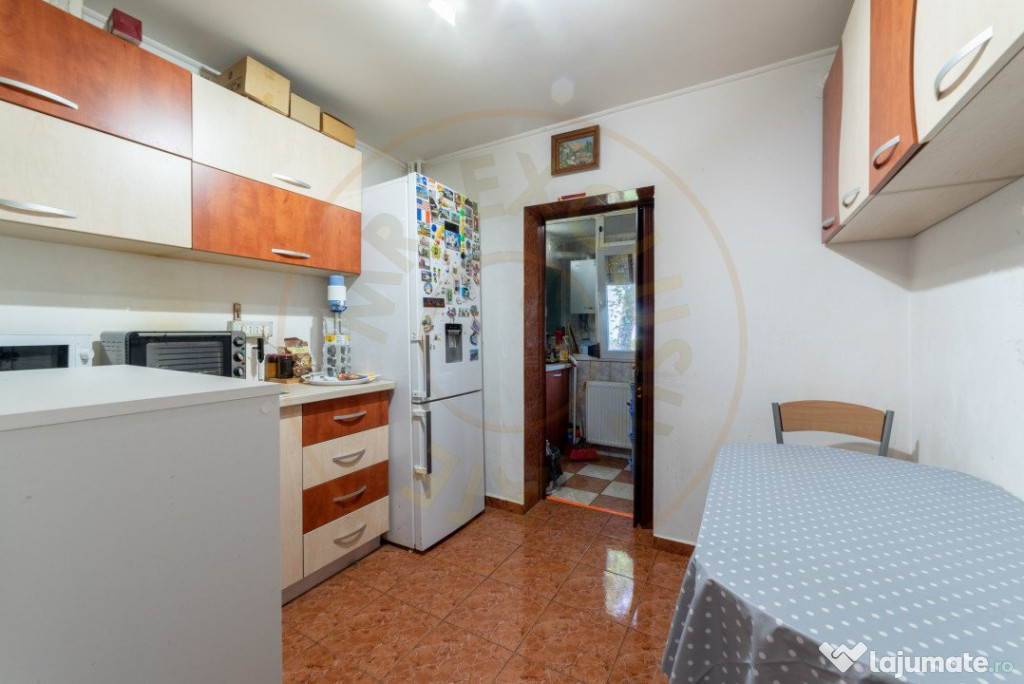 Apartament 4 camere - Bd. Petrochimistilor, Prundu!