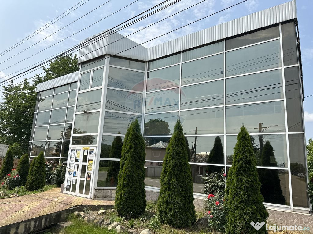 Spațiu comercial de 300 mp de vânzare
