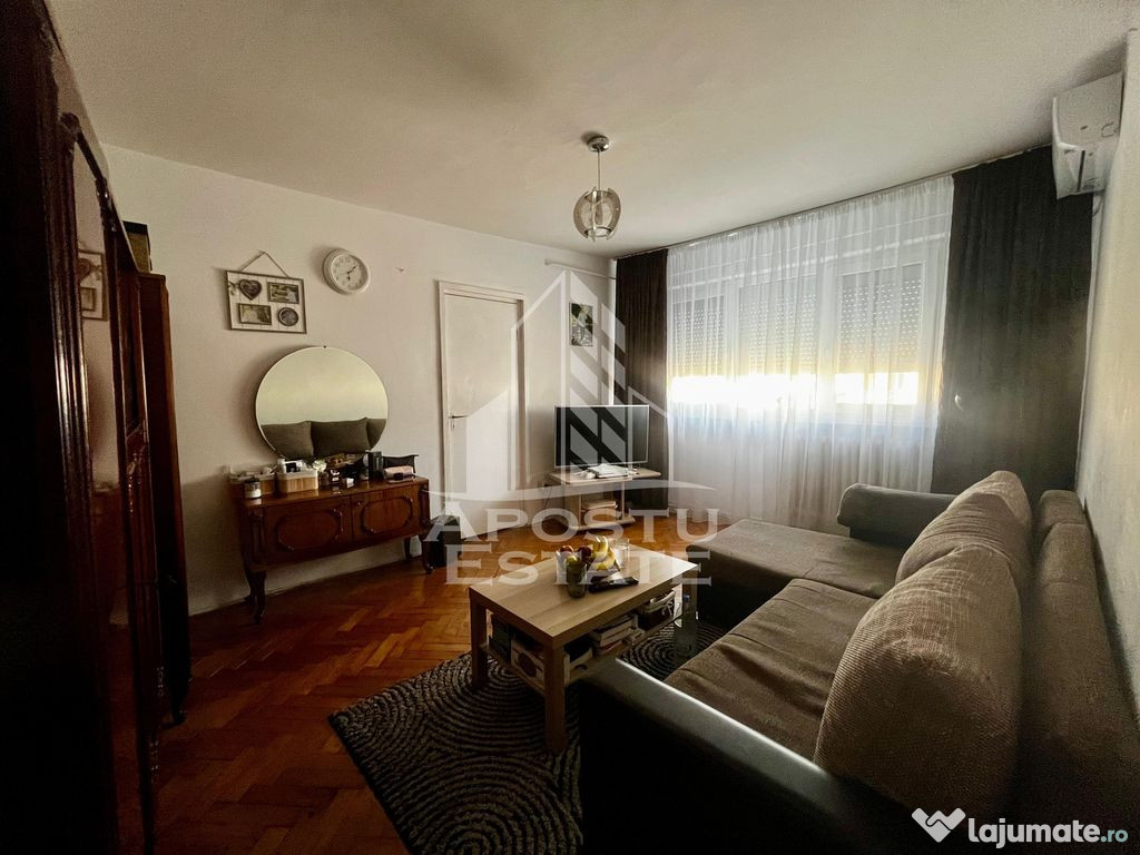 Apartament 2 camere,etaj 4,zona Sagului