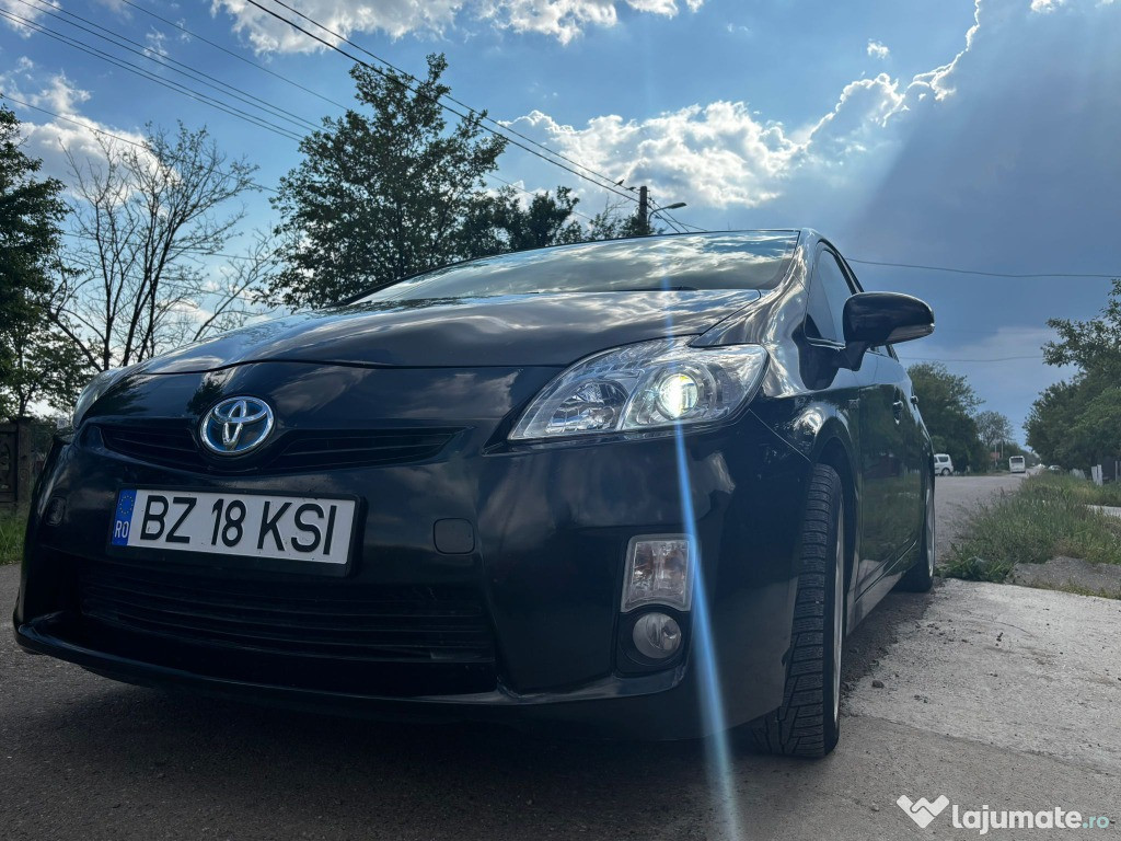 Toyota Prius an 2010 Hybrid+GPL