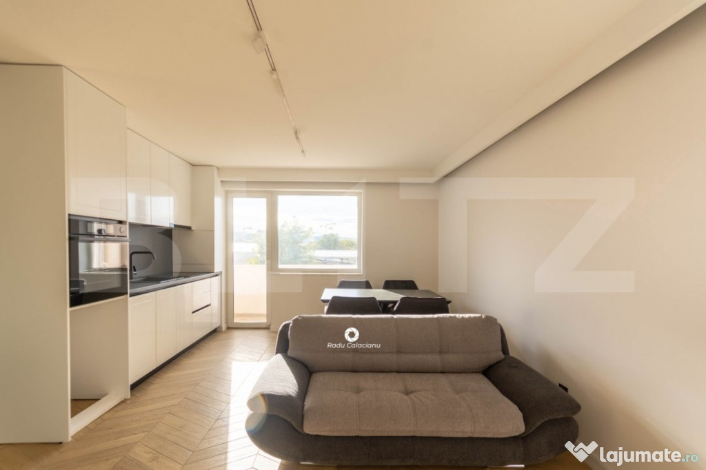Apartament 3 camere, etaj intermediar, zona Cetatii