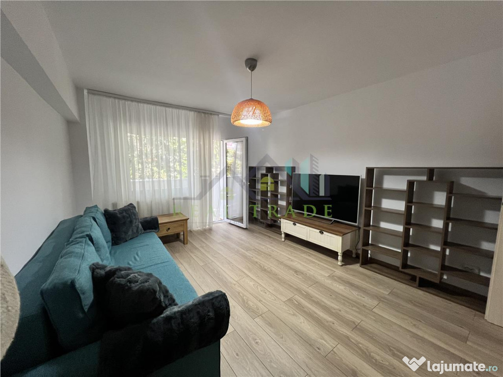 Apartament 2 camere decomandat, renovat Centrul Civic