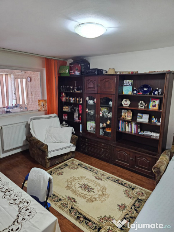 Apartament 3 camere zona Tomis Nord