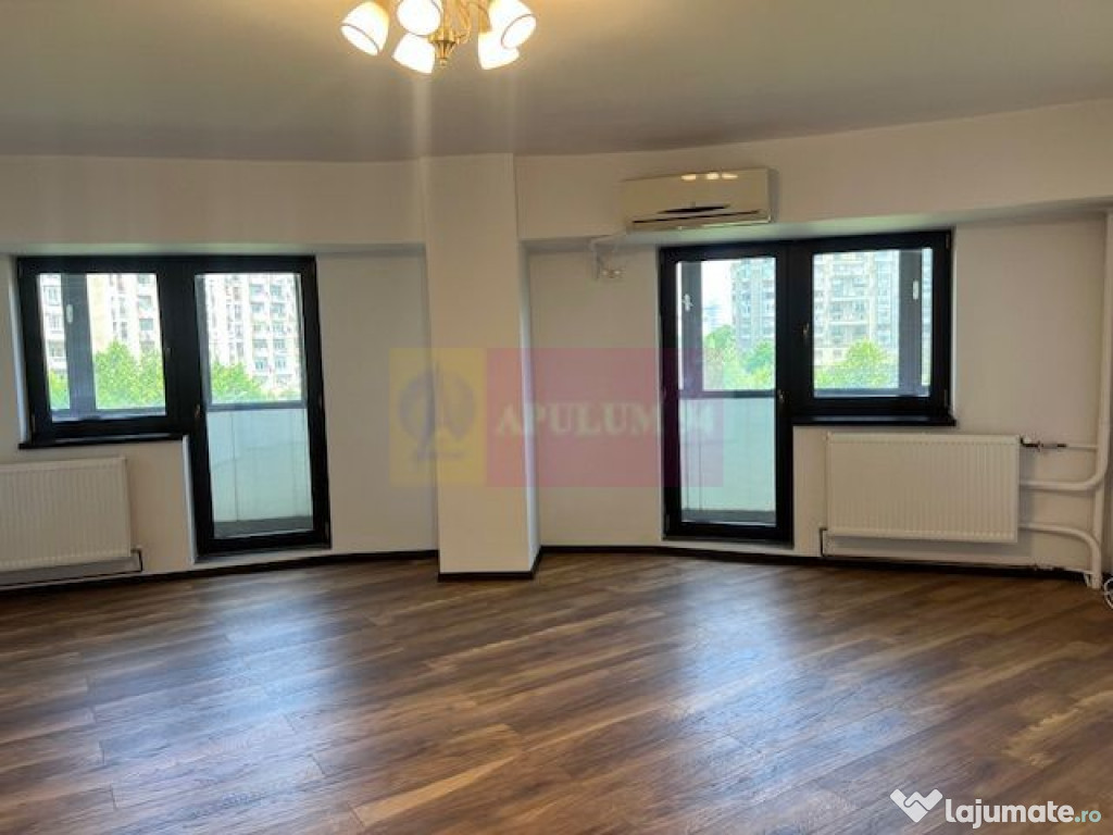 Apartament 3 camere Piata Alba Iulia.