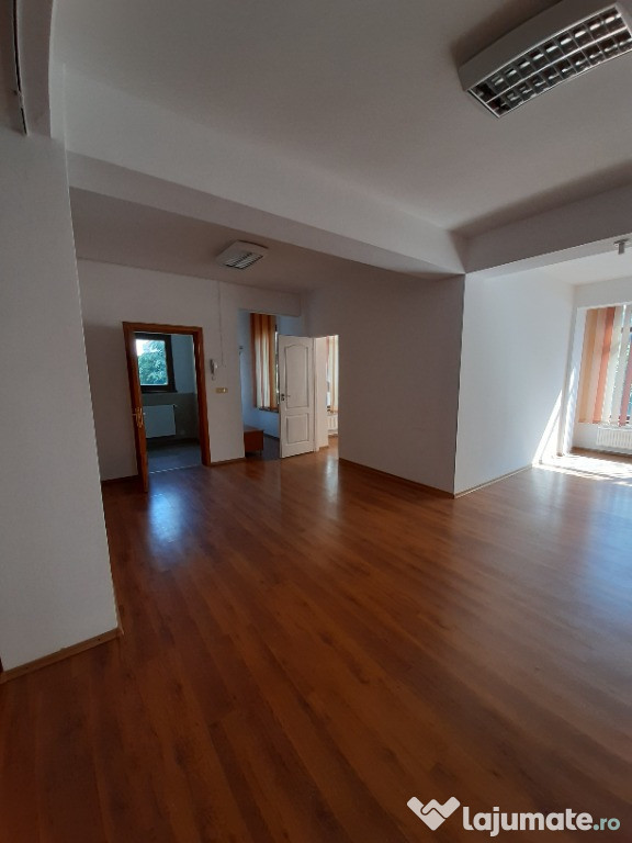 Spatiu ultracentral.